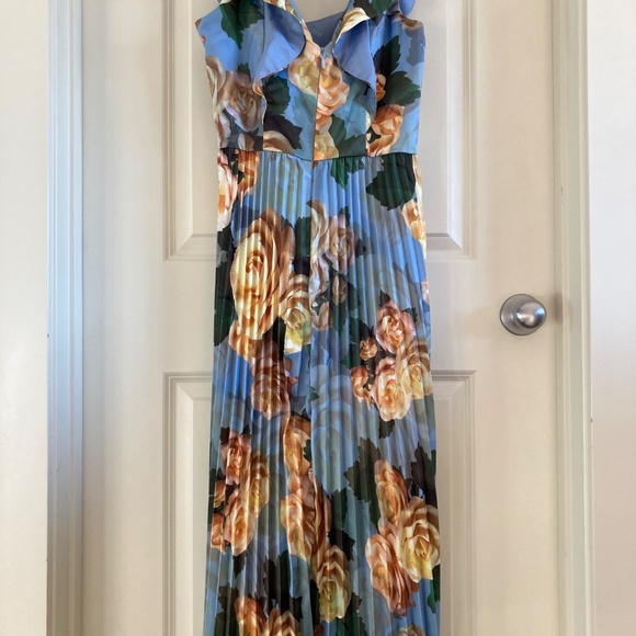 Chi Chi London Floral Print Ruffle Pleated Midi Dress in Blue EUC Sz M (UK 14) - Picture 5 of 11